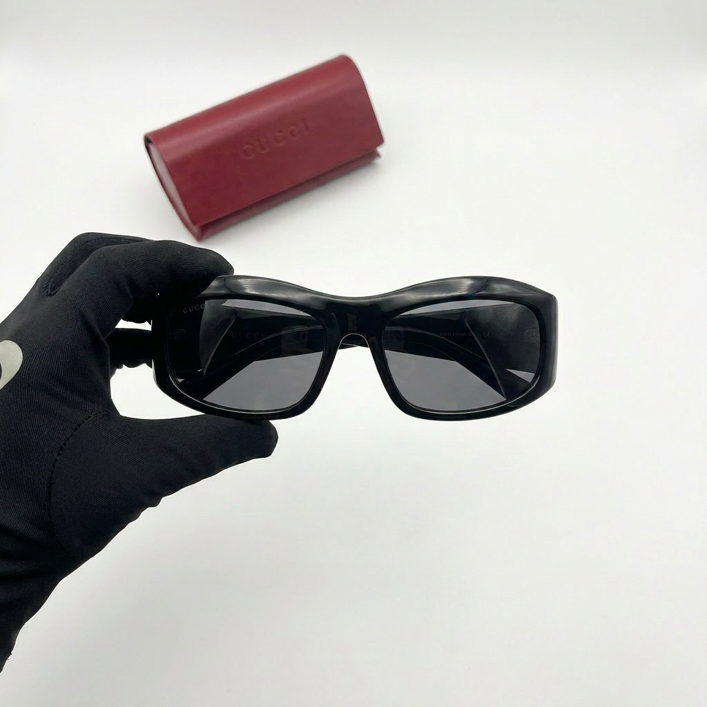 Gucci Wrap-Around Rectangular Sunglasses